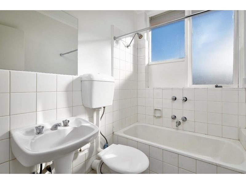 11/125 TENNYSON Street, Elwood VIC 3184