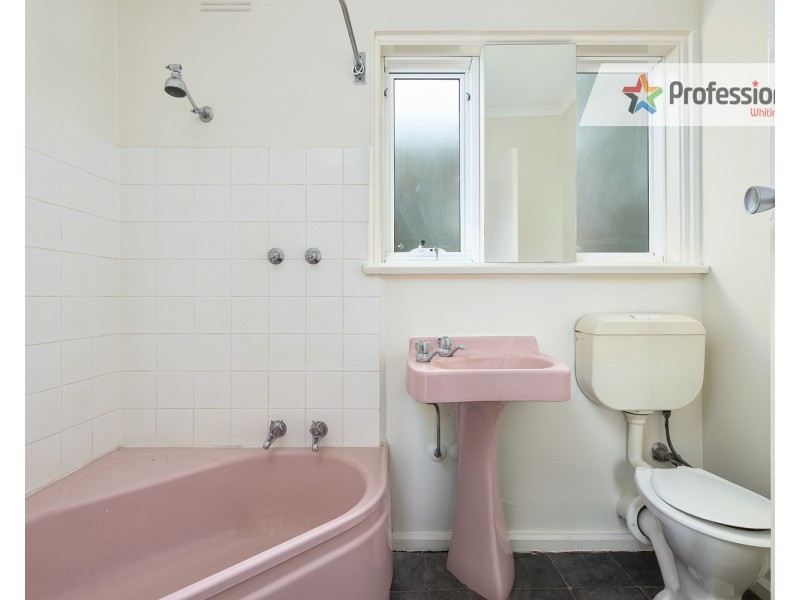 11/23 Robe Street, St Kilda VIC 3182