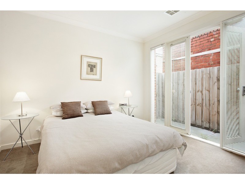 3/29 Park  Street, St Kilda West VIC 3182