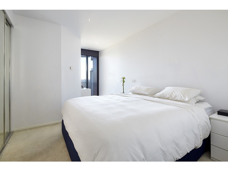 S1209/8 Waterview Walk, Docklands VIC 3008