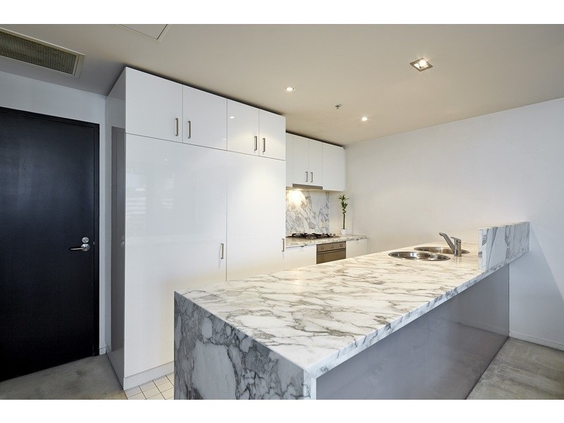 S1209/8 Waterview Walk, Docklands VIC 3008