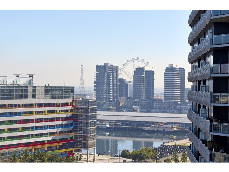 S1209/8 Waterview Walk, Docklands VIC 3008