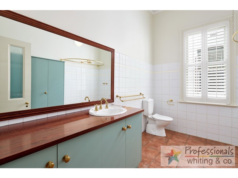 138 Bellair Street, Kensington VIC 3031