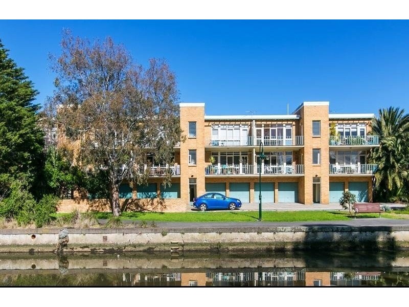 14/64 Broadway, Elwood VIC 3184