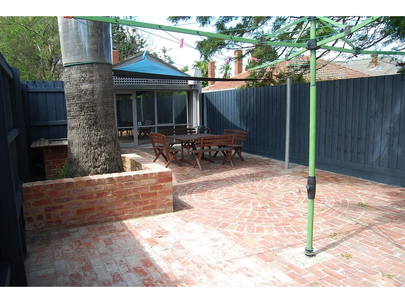 5A Hammerdale Avenue, St Kilda East VIC 3183