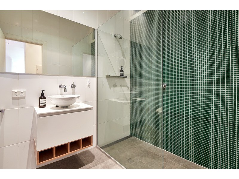 2/21 Jackson Street, St Kilda VIC 3182