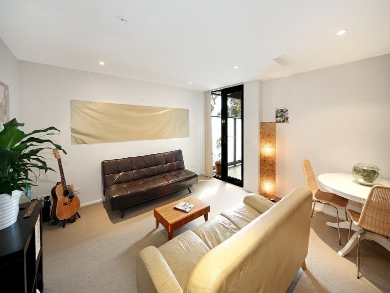 306/348 Beaconsfield Parade, St Kilda West VIC 3182