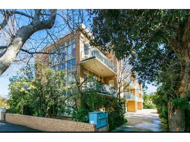 1/64 Broadway, Elwood VIC 3184