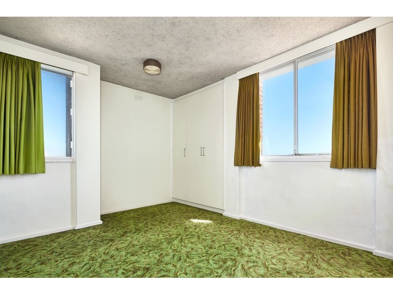 83/3 Alfred Square, St Kilda VIC 3182