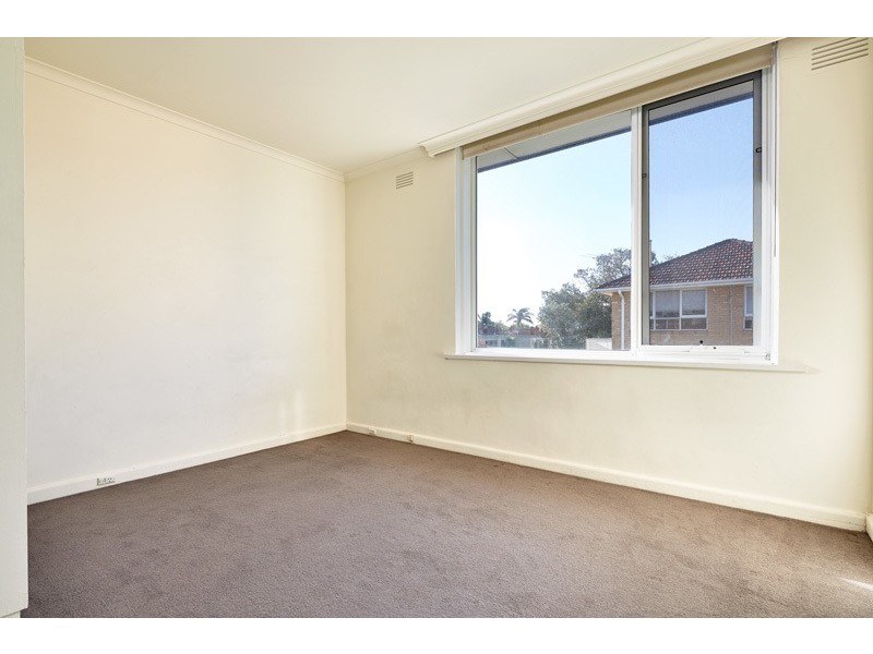 14/2 Dickens Street, Elwood VIC 3184