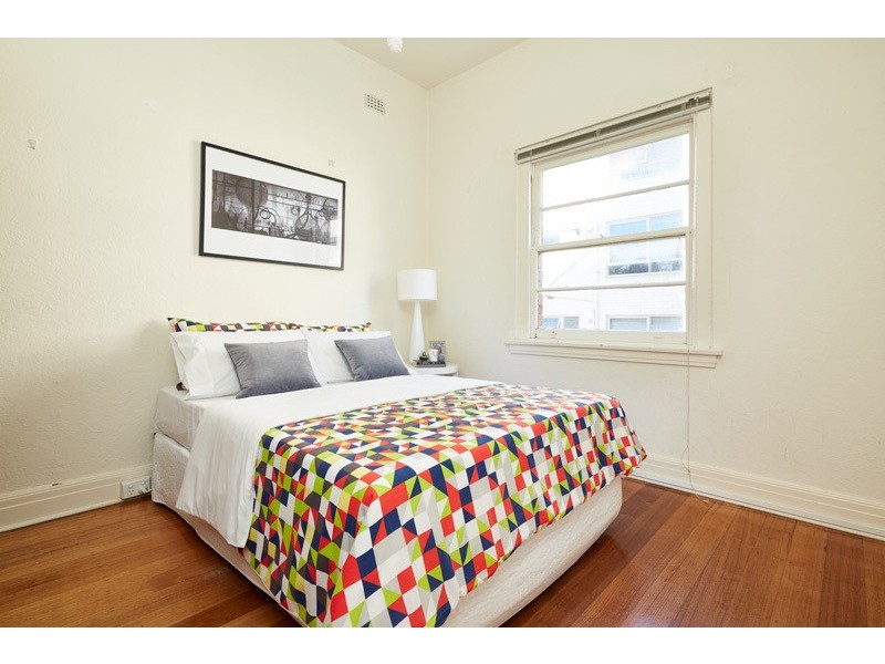 4/205 Alma Road, St Kilda East VIC 3183