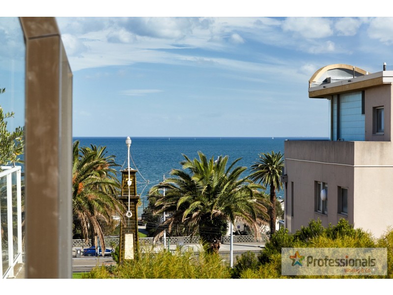 21/7 Alfred Square, St Kilda VIC 3182