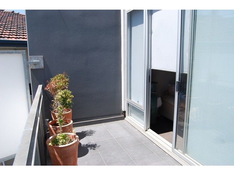 19/52 Fitzroy Street, St Kilda VIC 3182