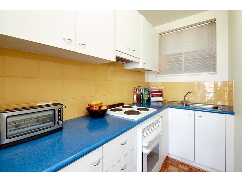 9/4 Alfred Square, St Kilda VIC 3182