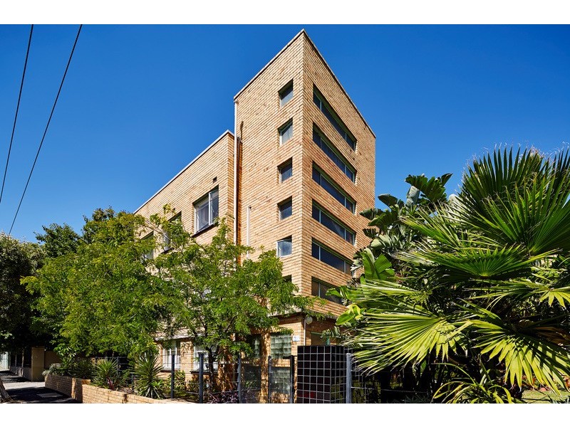 8/11 Burnett Street, St Kilda VIC 3182