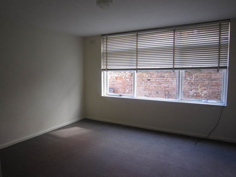 3/2 Dalgety Street, St Kilda VIC 3182