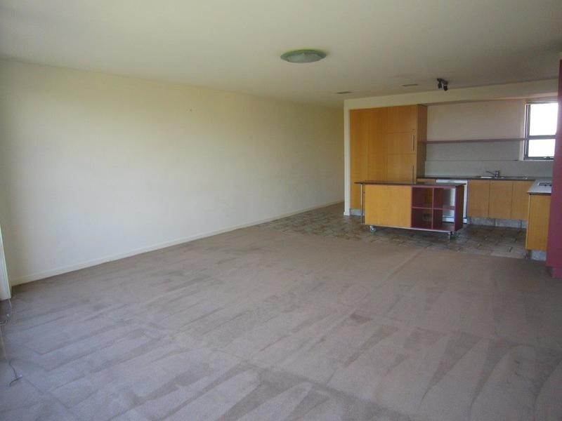 8/3 Ormond Esplanade, Elwood VIC 3184