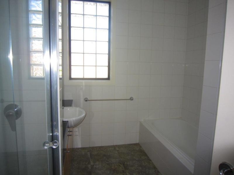 8/3 Ormond Esplanade, Elwood VIC 3184