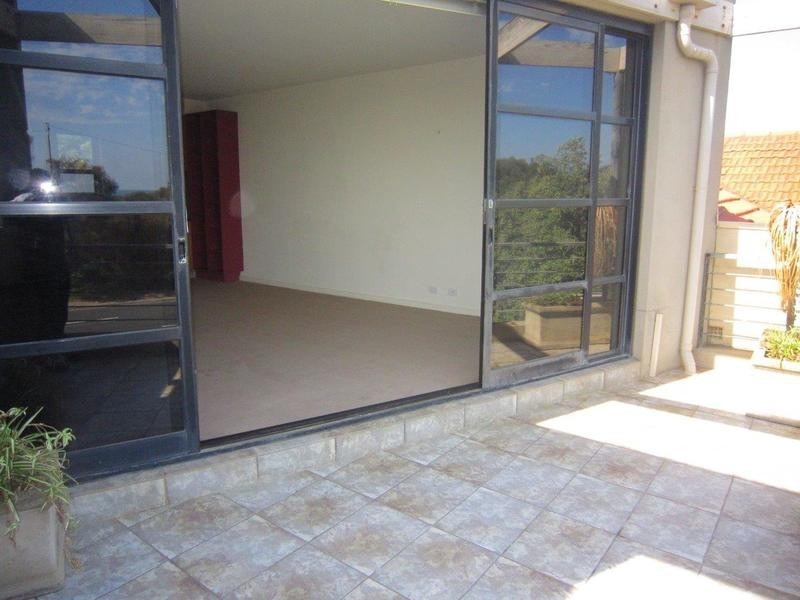 8/3 Ormond Esplanade, Elwood VIC 3184