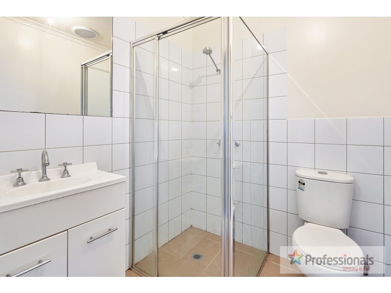 4/32 Grey Street, St Kilda VIC 3182