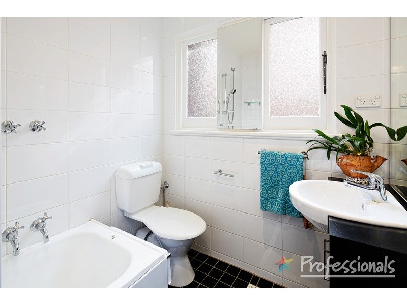 2/81 Hotham Street, St Kilda East VIC 3183