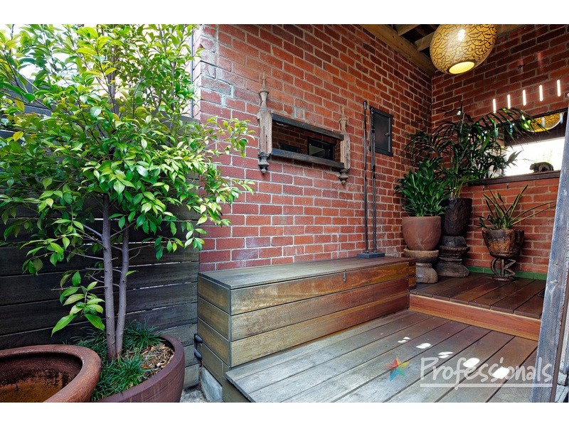 2/81 Hotham Street, St Kilda East VIC 3183