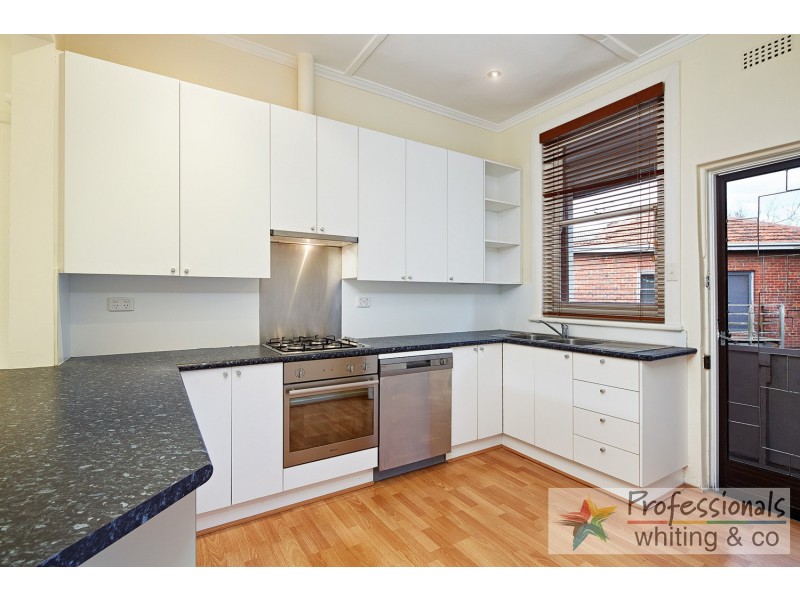 4/4 Avoca Avenue, Elwood VIC 3184