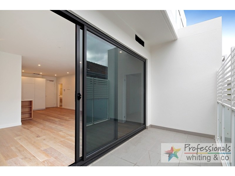 18/14 Maroona Road, Carnegie VIC 3163