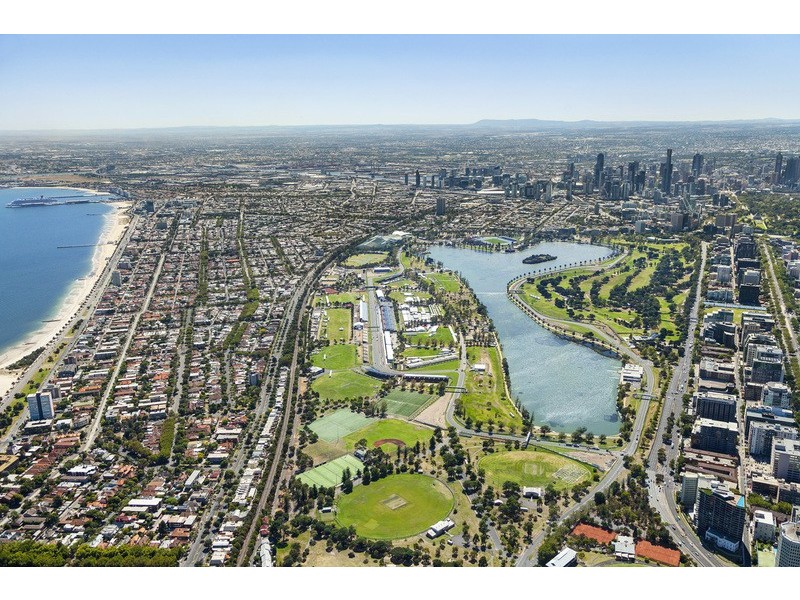 2/333 Ferrars Street, Albert Park VIC 3206