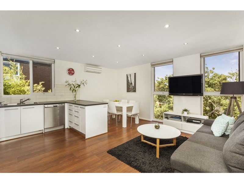 325 Orrong Road, St Kilda East VIC 3183