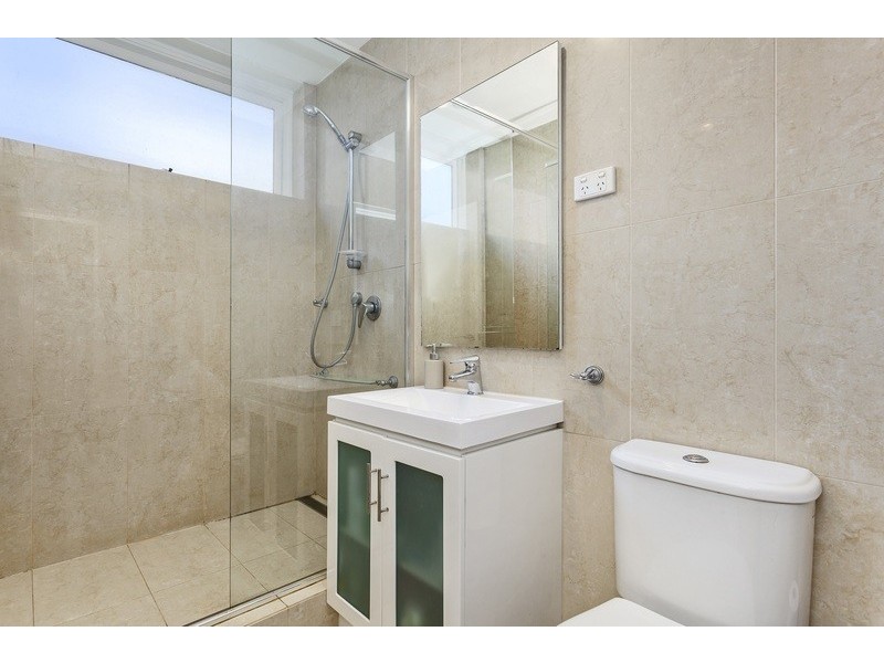 325 Orrong Road, St Kilda East VIC 3183