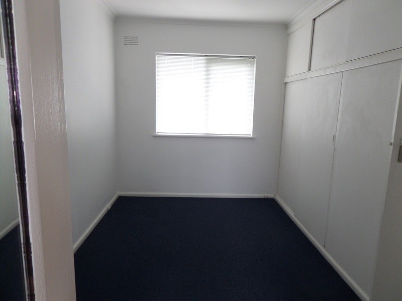 11/4 Burnett Street, St Kilda VIC 3182