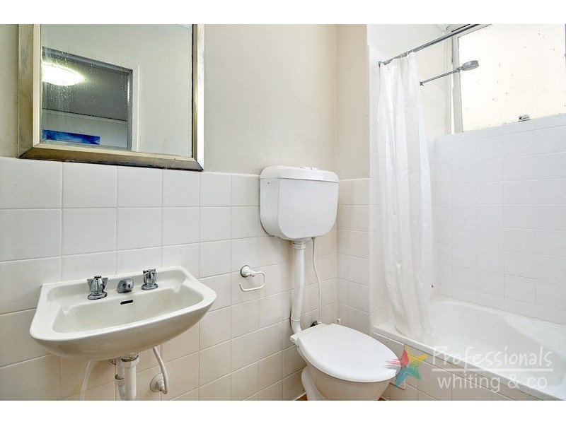 8/239 Canterbury Road, St Kilda VIC 3182