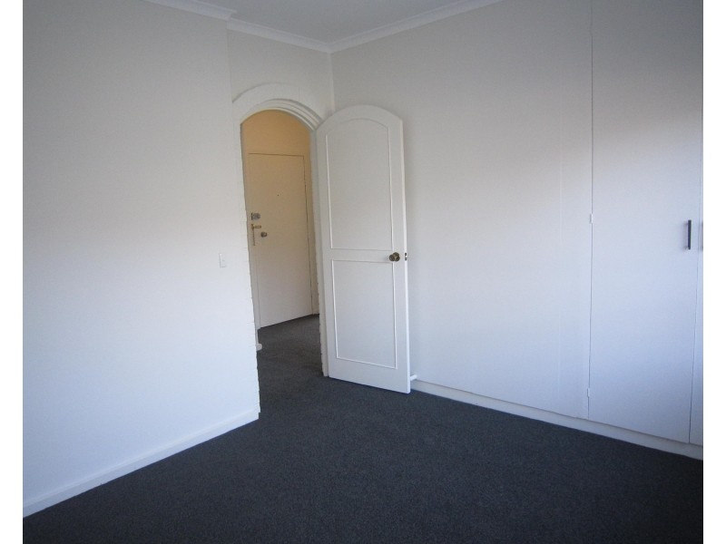 8/22 Mitford Street, St Kilda VIC 3182