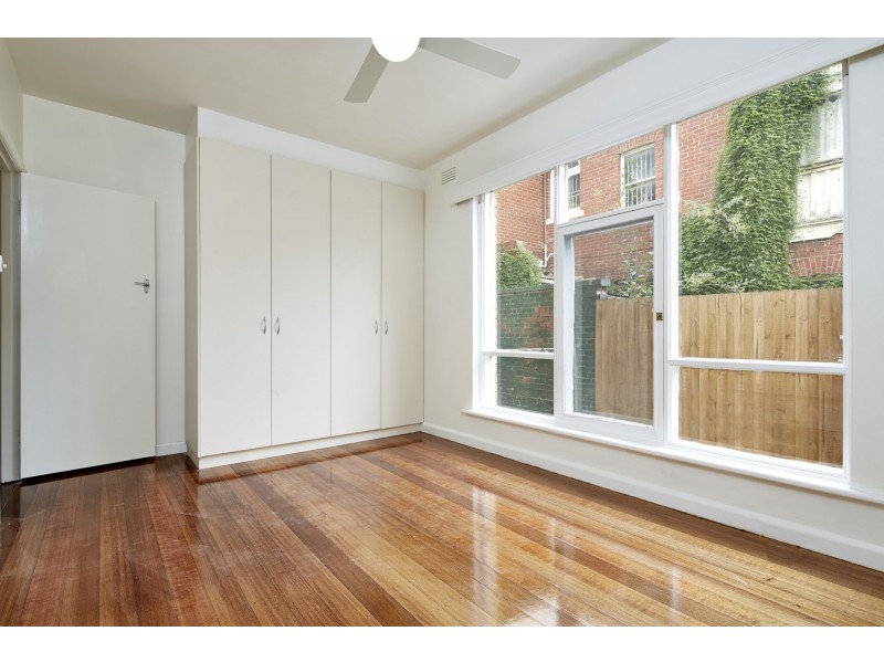 3/10 Acland Street, St Kilda VIC 3182