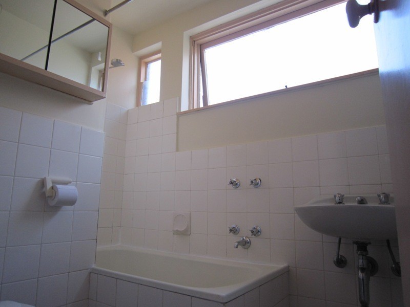 4/37 Gurner Street, St Kilda VIC 3182