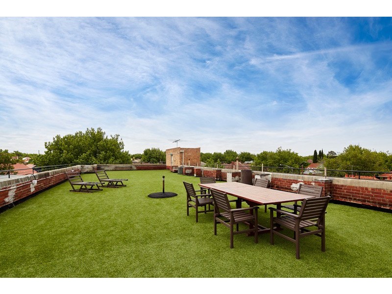 16/289 Barkly Street, St Kilda VIC 3182