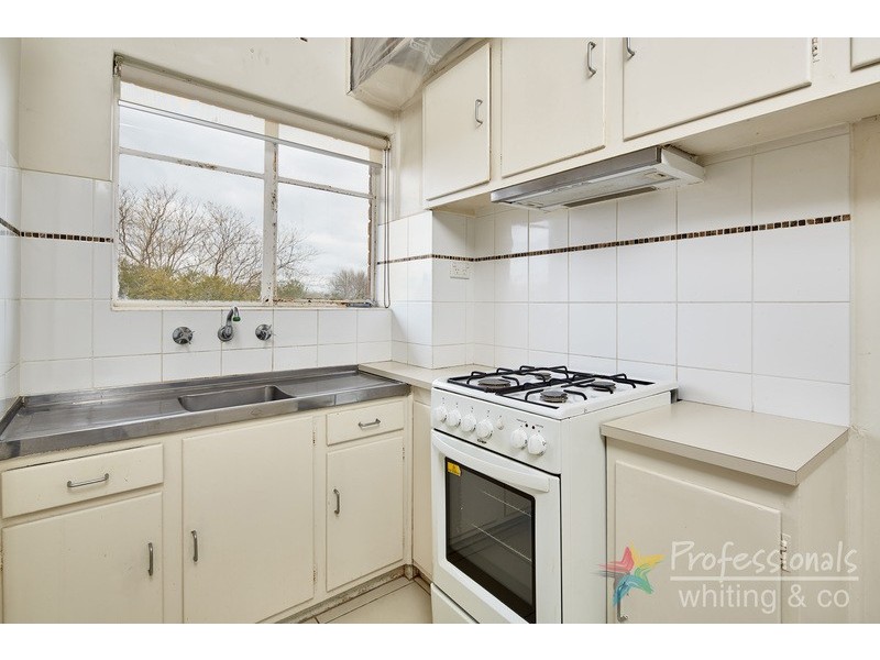 16/289 Barkly Street, St Kilda VIC 3182