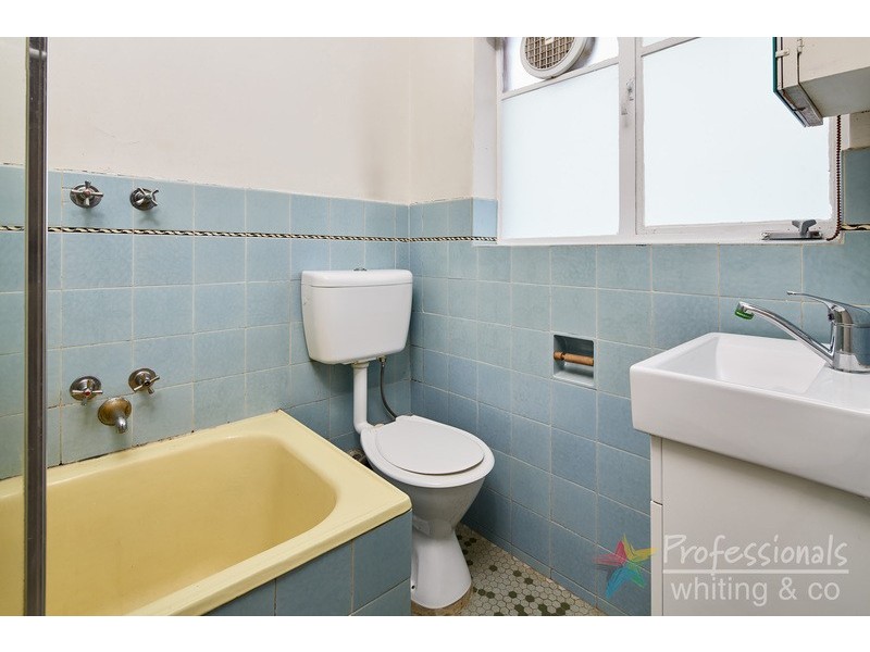 16/289 Barkly Street, St Kilda VIC 3182