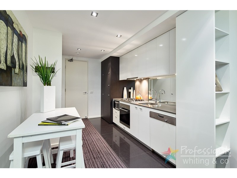 13/17 Robe Street, St Kilda VIC 3182