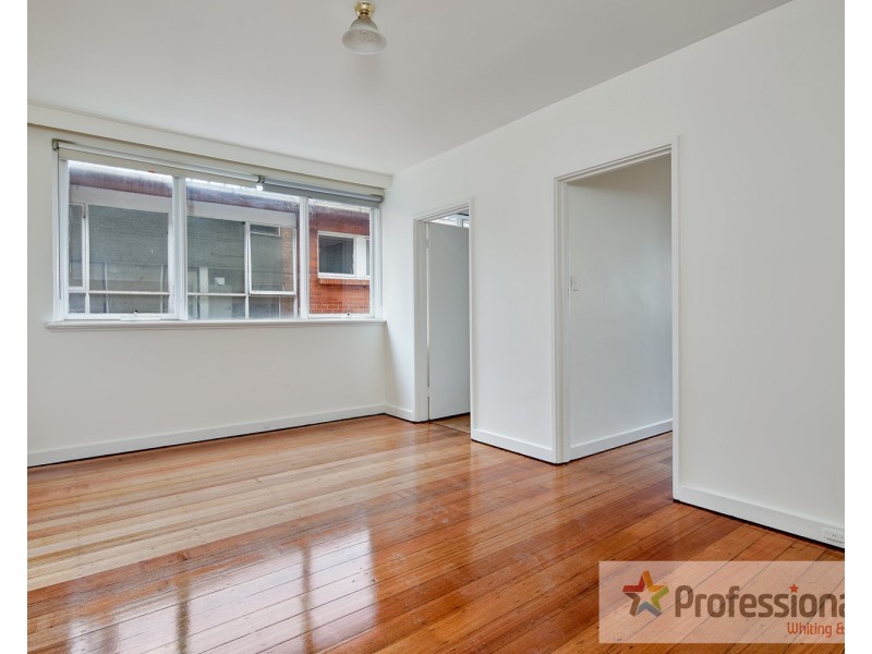 1/17 Jackson Street, St Kilda VIC 3182