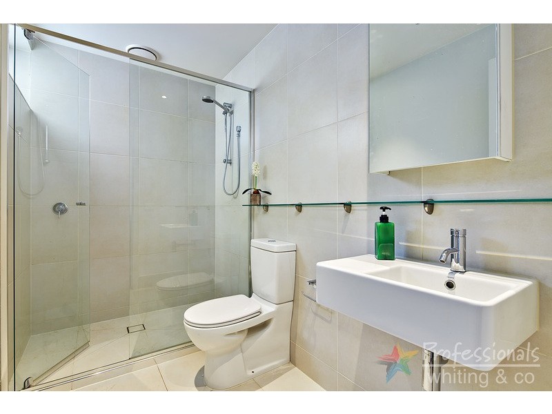 701/13 Wellington Street, St Kilda VIC 3182