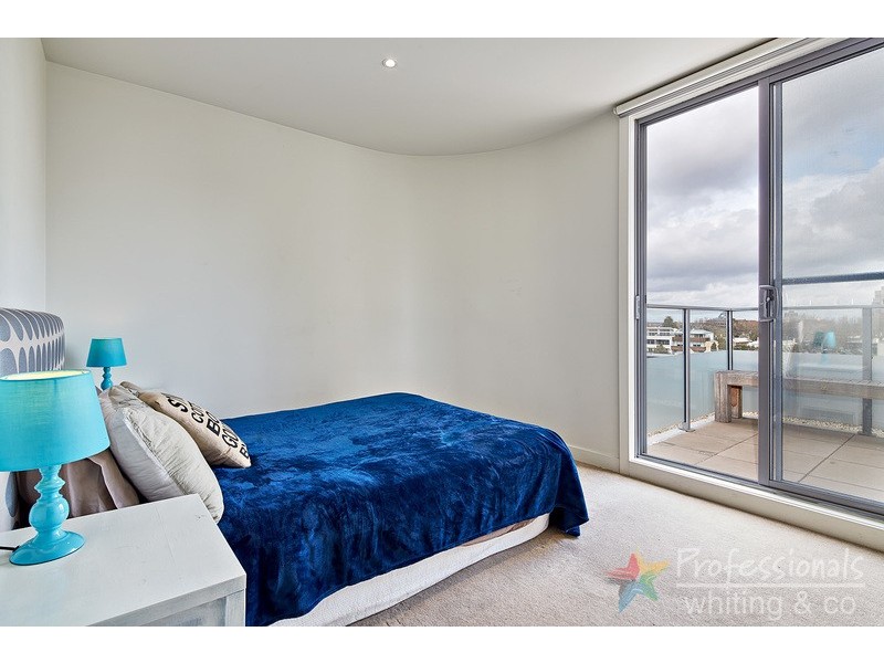 701/13 Wellington Street, St Kilda VIC 3182