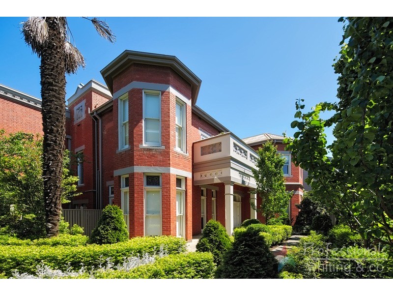 14/5 Lewisham Road, Windsor VIC 3181