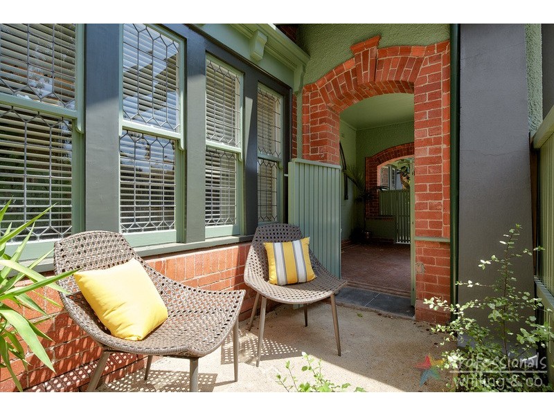 2/23 Mitford Street, St Kilda VIC 3182