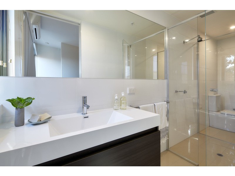 22/23 Mitford Street, St Kilda VIC 3182