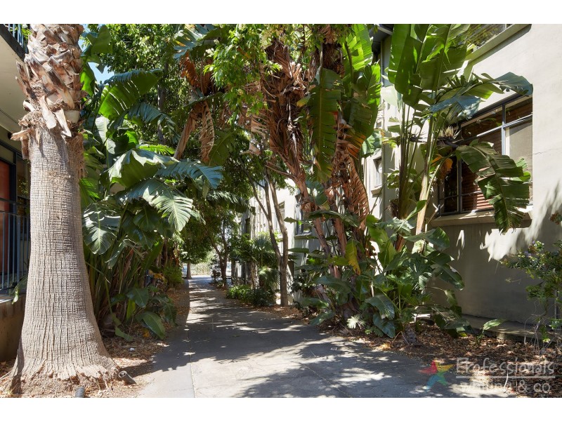 27/42 Waterloo Crescent, St Kilda VIC 3182