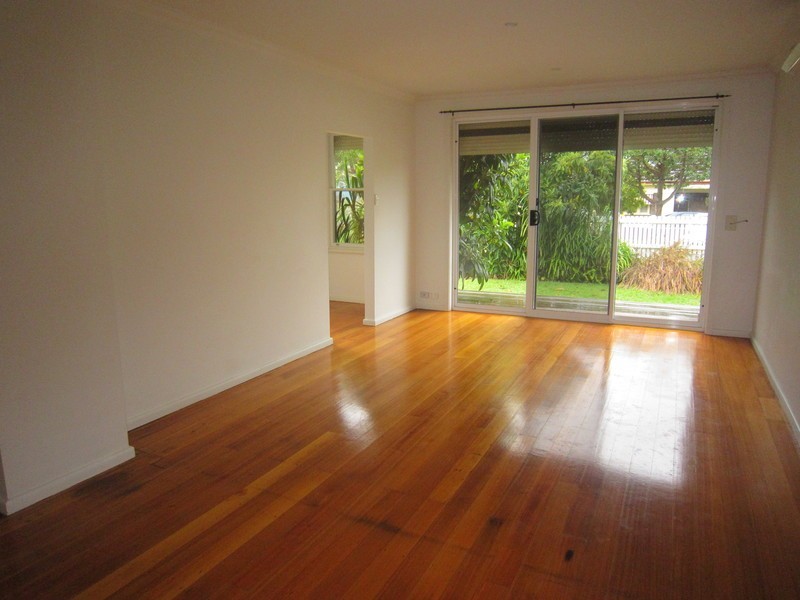 1/5 Emily Street, Carnegie VIC 3163