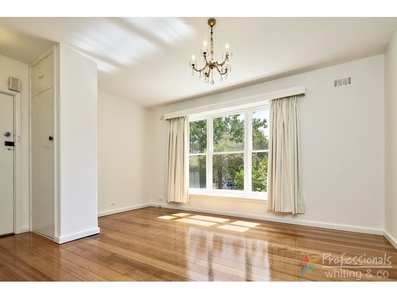 1/7 Woonsocket Court, St Kilda VIC 3182