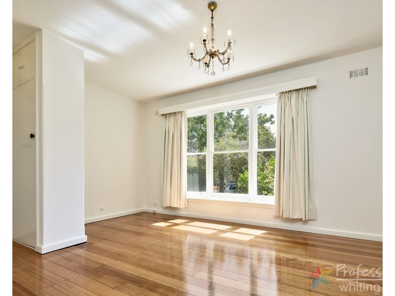 1/7 Woonsocket Court, St Kilda VIC 3182